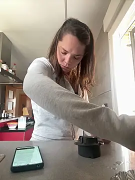 Wildmaca live sex cam