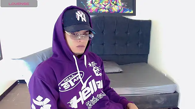 Isaacas_ live sex cam