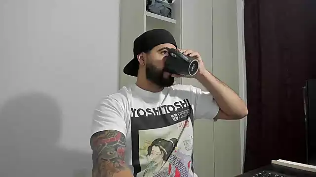 _Coddygold_ live sex cam