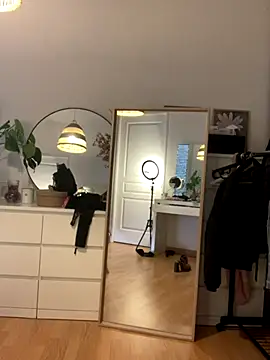 Chloe-taa live sex cam