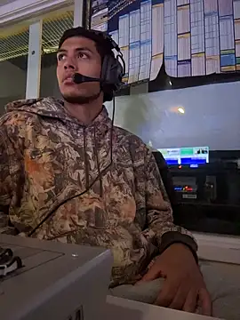 StrokingDaddy4 live sex cam