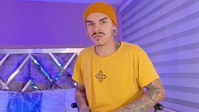 kaletattoo's cam snapshot