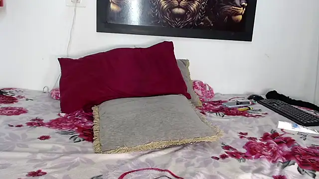 Sexy-Katarina live sex cam