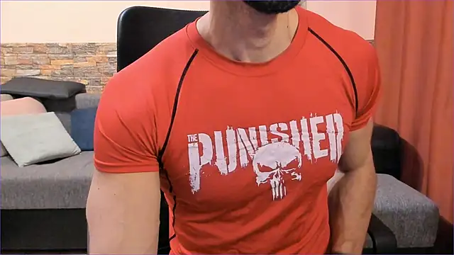 HotHunkTrainer live sex cam