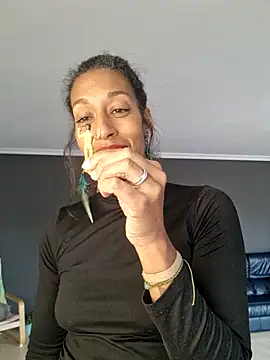 Goldenlace live sex cam