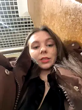 MilaBee live sex cam