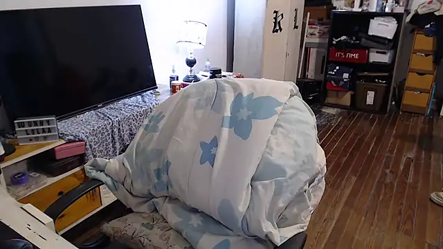 bunnylolaa4 live sex cam