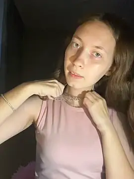 Holy_Poly's cam snapshot