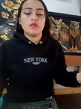 Ary_Rosse-'s cam snapshot