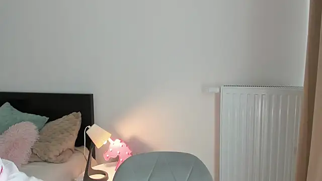 LAYLAxSTAR live sex cam