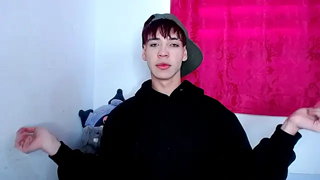 lucky_stricke live sex cam