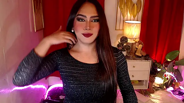 Emily_fucker live sex cam