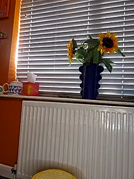 Maddythemilf's cam snapshot