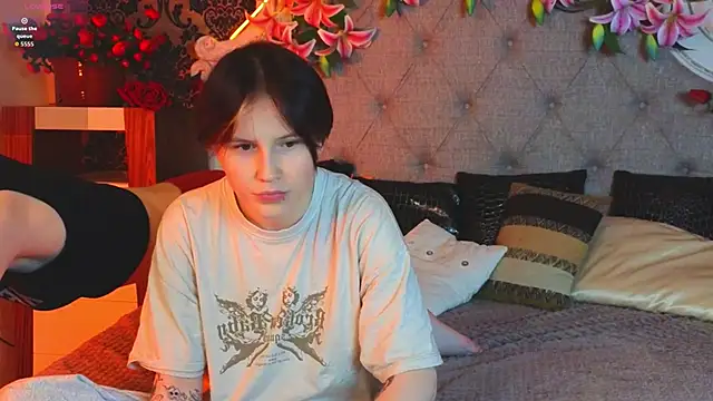 Girls_Fingers's cam snapshot