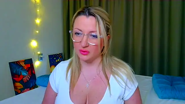 MilaLove__'s cam snapshot