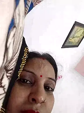 Hotty-Nidhi's cam snapshot