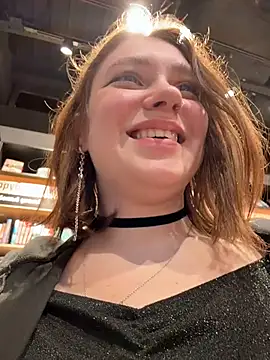 lucy-joy's cam snapshot