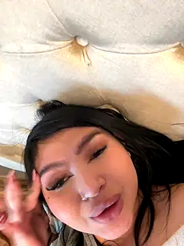 Goldwhite_'s cam snapshot