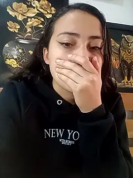 Ary_Rosse-'s cam snapshot