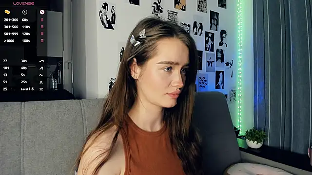 lovelyalivia's cam snapshot