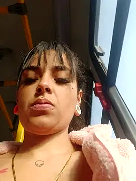 Moon_Beautifull's cam snapshot