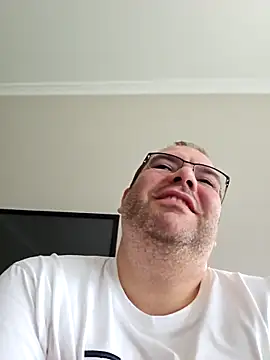 Andrew1900529 live sex cam