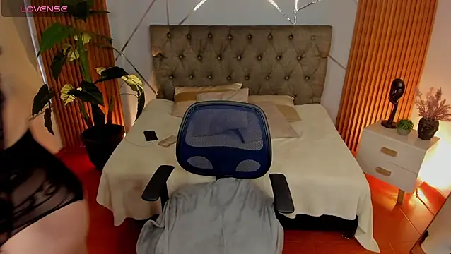 camilaa_lux's cam snapshot