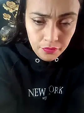 Ary_Rosse-'s cam snapshot