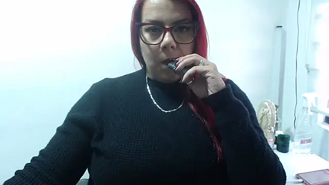 Rebecagiraut live sex cam