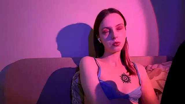 LulyClouds's cam snapshot