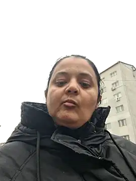 sarahhh1987's Stripchat show and profile