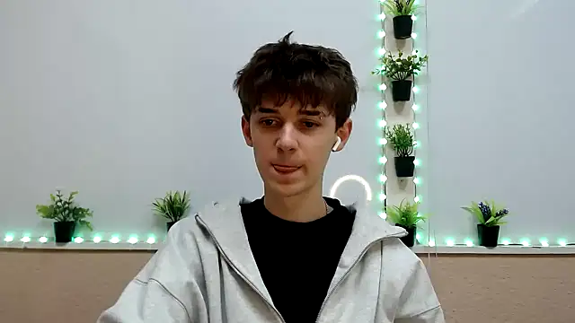 Hoot_Dude_'s cam snapshot