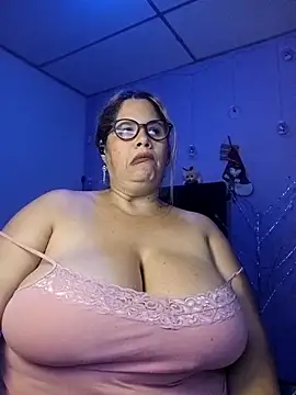 EllisW8's cam snapshot