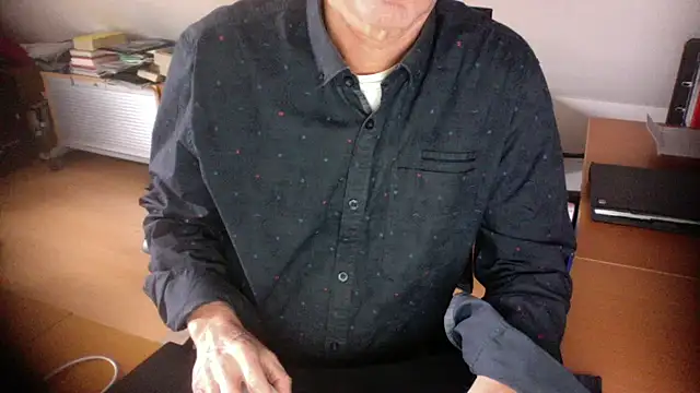 outlaw200's cam snapshot