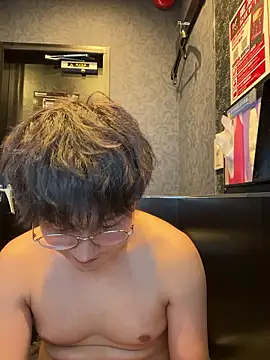 yuuki8910 live sex cam