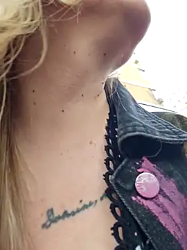 Bondgirl_013 live sex cam