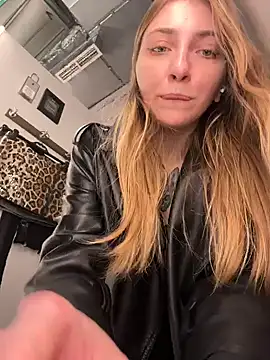 Sunny___Bunny live sex cam