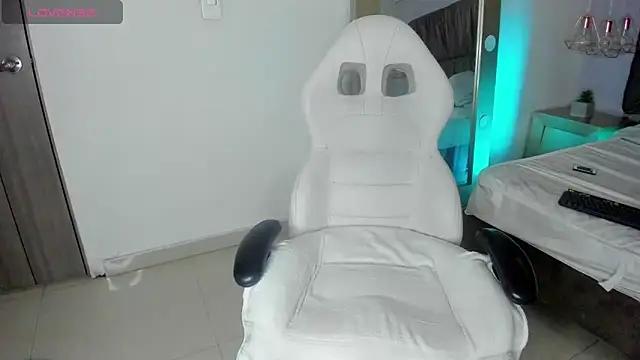 Lucii_fer_ live sex cam