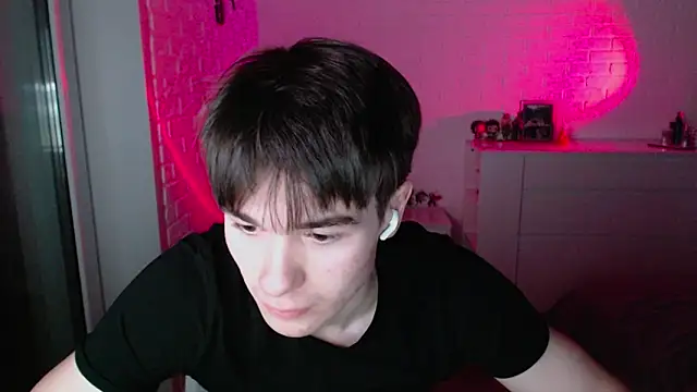 MarkusDean live sex cam