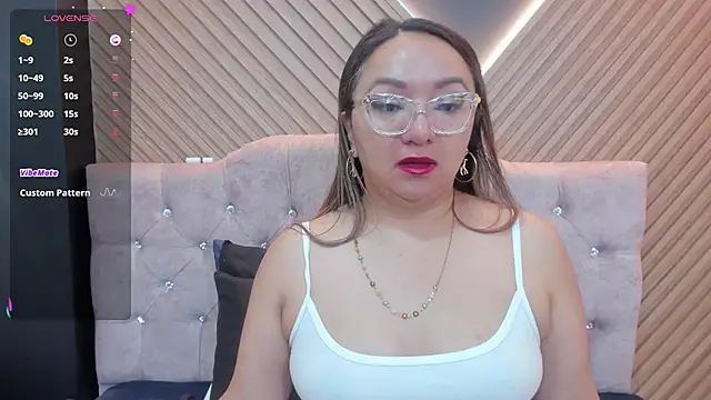 leyla_smithh's cam snapshot