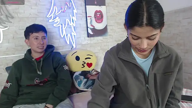 Gaby_and_Mei live sex cam