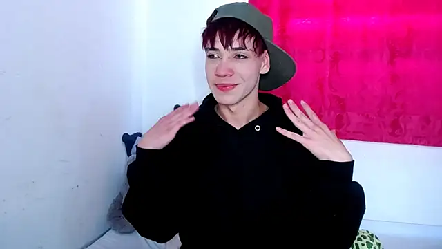 lucky_stricke live sex cam