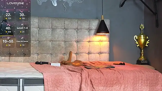 Horny_nick18 live sex cam