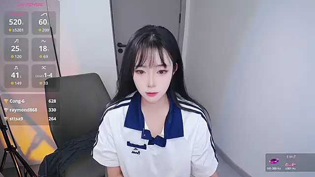 Kinadolly live sex cam