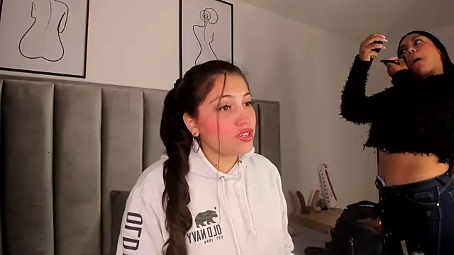 Kyla_Left live sex cam