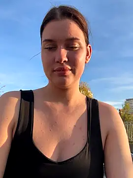 KikiWatson live sex cam