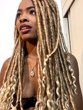 adaraSmiith live sex cam