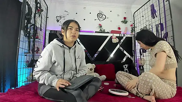 thedream_girls's cam snapshot