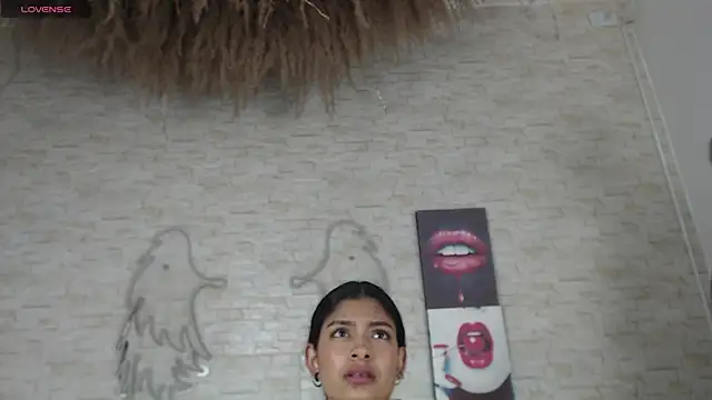 Gaby_and_Mei's cam snapshot