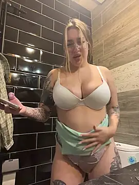 VikiDemini live sex cam